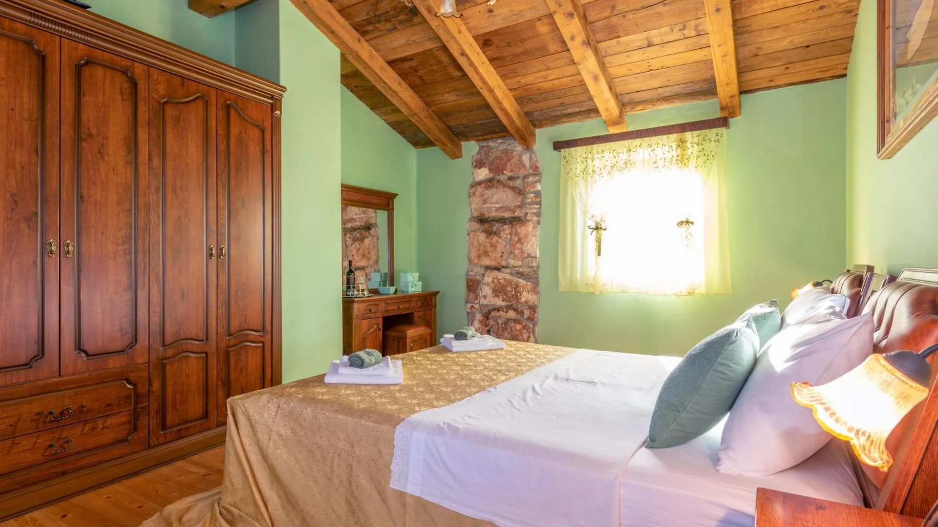 Holiday home Villa Valverana, With A Bike To The Beach. Bikes Provided! Sisan