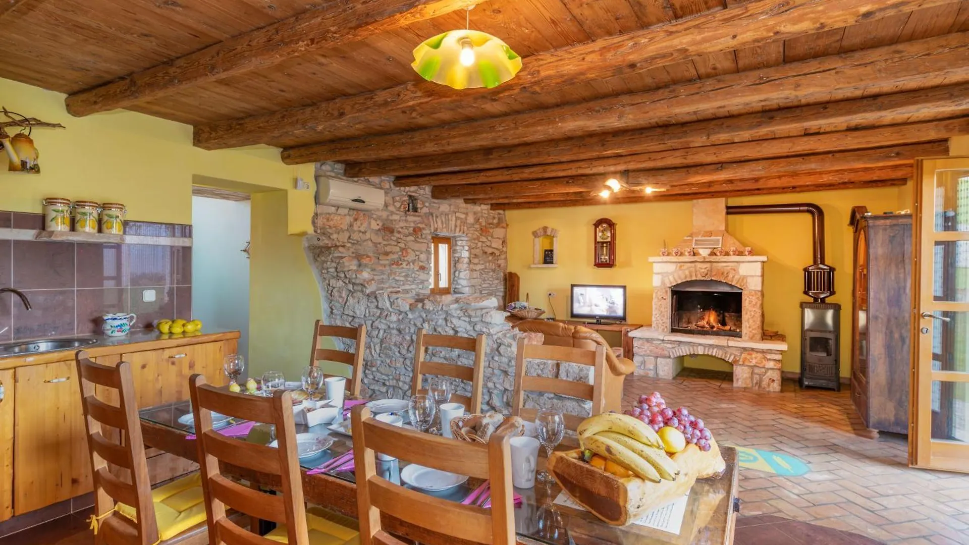 Villa Valverana, With A Bike To The Beach. Bikes Provided! Sisan 0*,  Croatia